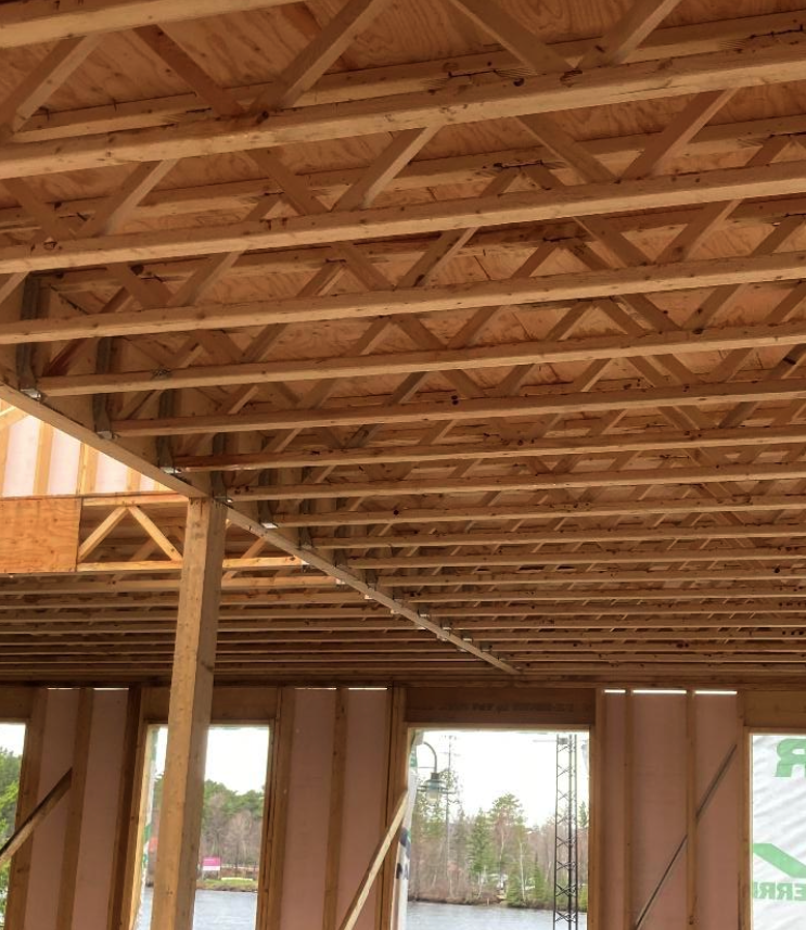Protection of the adjustable part of the joist